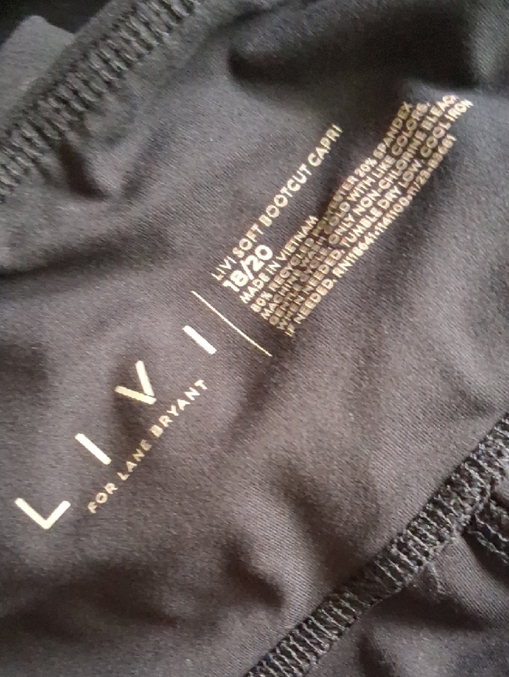 Size 18/20 Lane Bryant LIVI Soft Capri Pants C102 - Picture 10 of 10